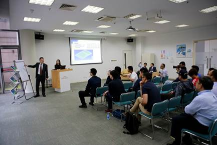 斯特的极致天窗工艺瓦力棋牌遇见伟巴(图26)